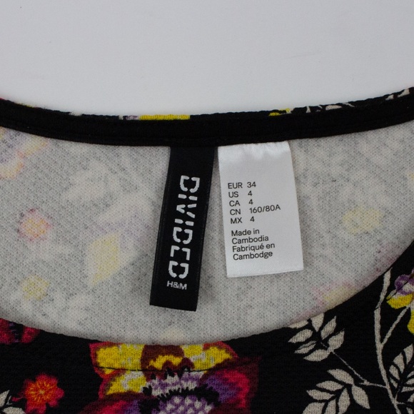 H&M Divided Vintage Style Print Skater Dress - Picture 7 of 7